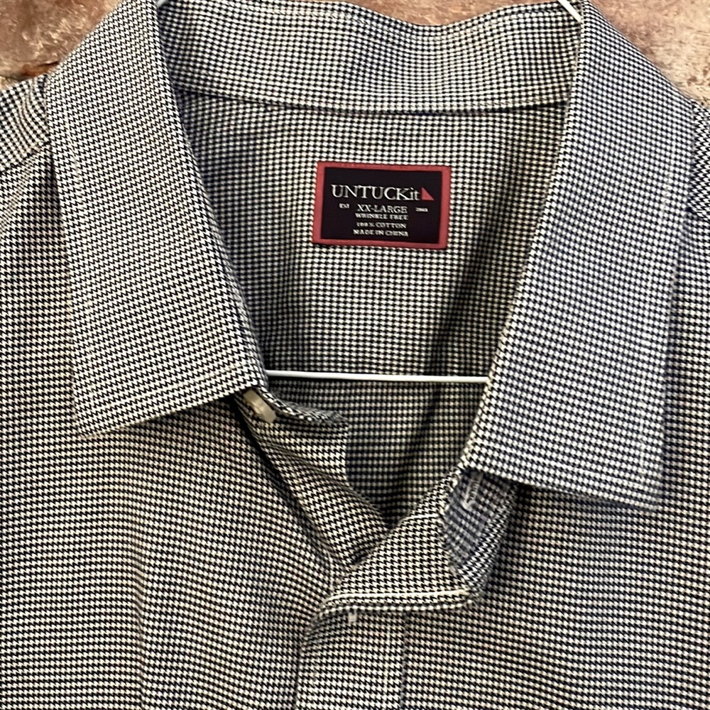 Untuckit Dress Shirt